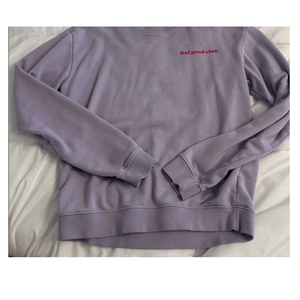 Grace & Stella Women's Cozy Crew Neck Pullover Sweatshirt Feel Good Club Trend